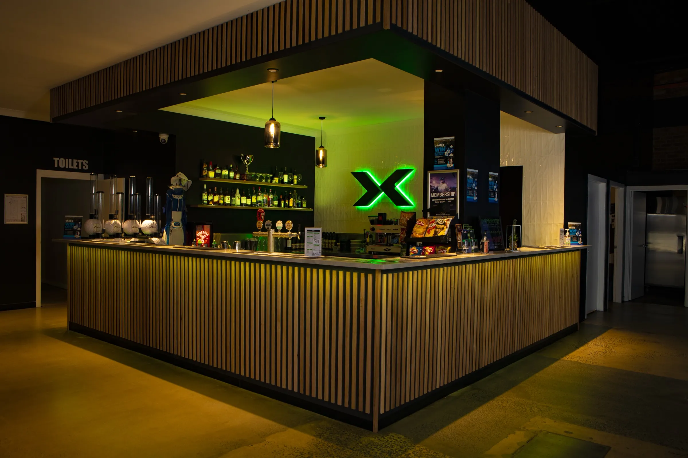 Bar dan lounge lokasi X-GOLF — Australia